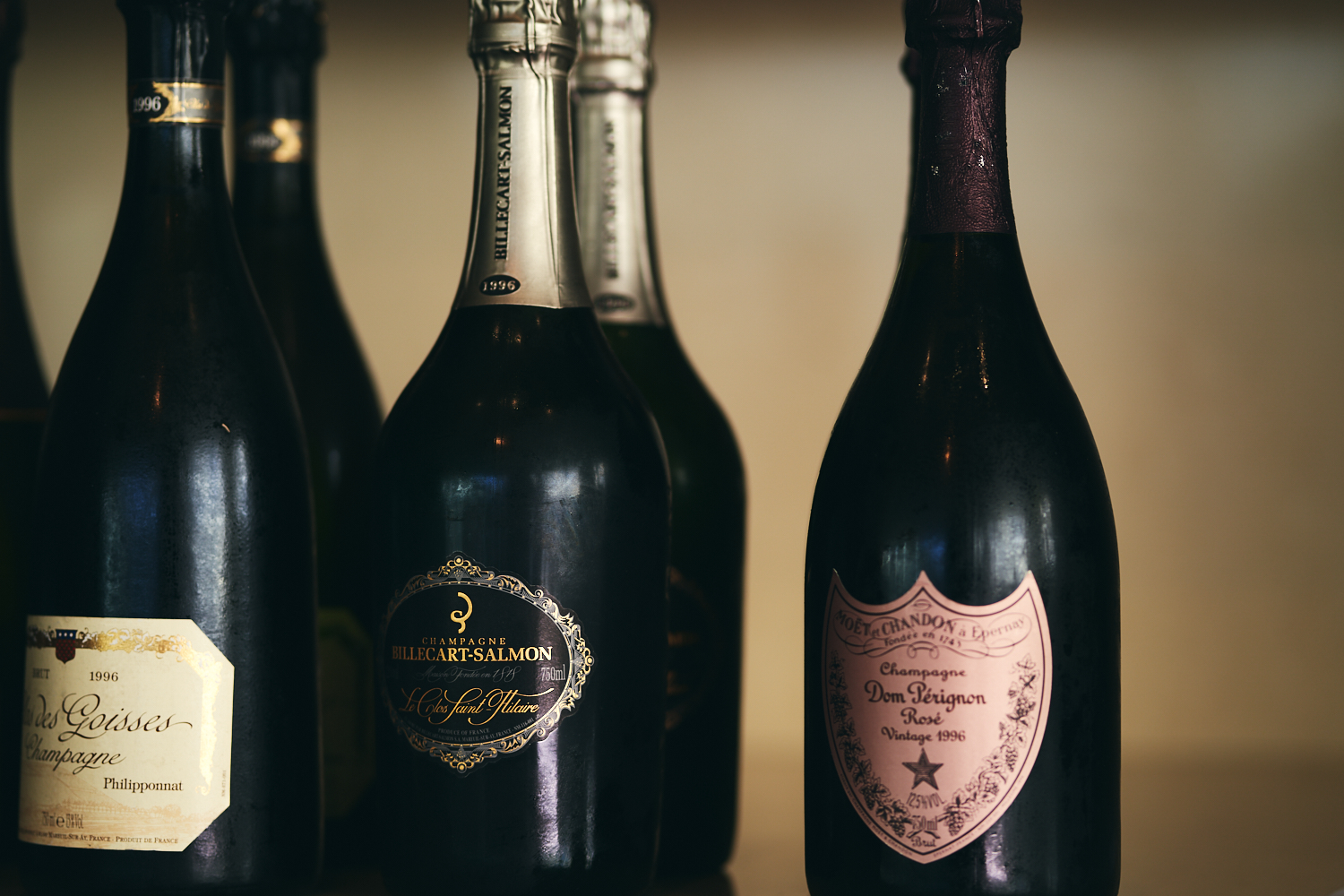 1996 Dom Perignon Champagne 750ml