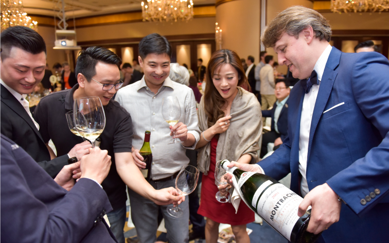 2018 THE FINE WINE EXPERIENCE BURGHOUND SYMPOSIUM HONG KONG  CHARITY GALA DINNER